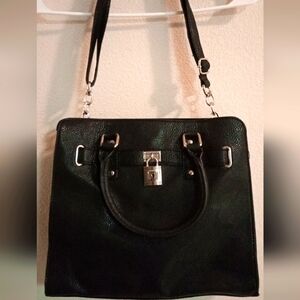 ★ Medium size Black Leather Shoulder Bag/Tote • Exc. Cond. - Storage! ★